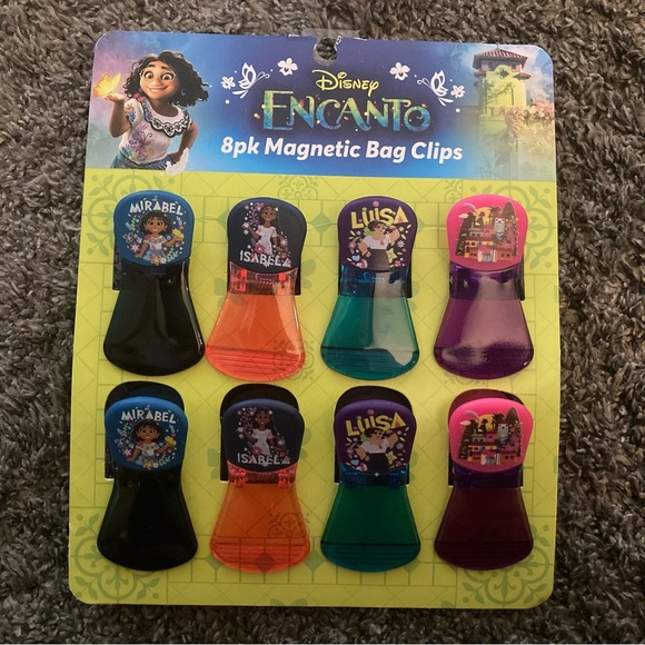 NWT Disney Encanto 8 piece magnetic bag clips - Picture 1 of 4